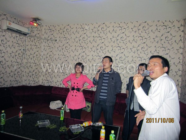 2011年10月，鄭州企鵝糧油機械有限公司--外貿部，十一國慶節團體活動！(圖1)